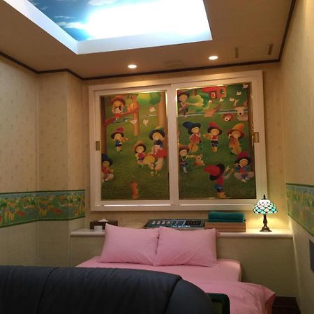 Dear Place (Adults Only) أوساكا المظهر الخارجي الصورة